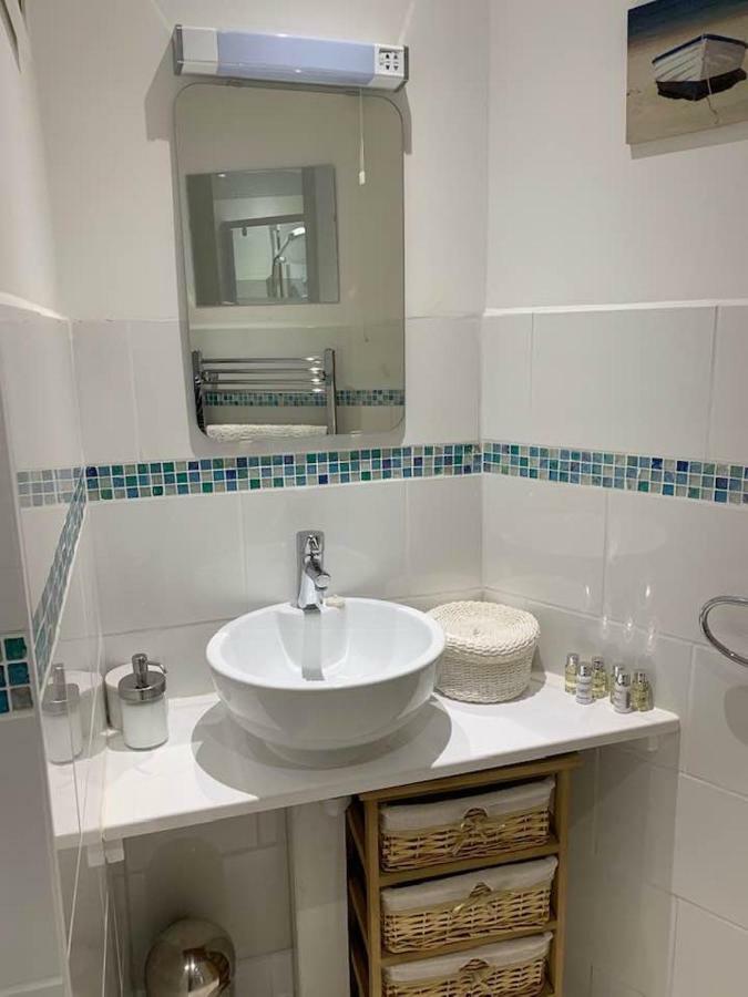 Postman'S Knock, Lynmouth, First Floor Apartment With Private Parking Bagian luar foto